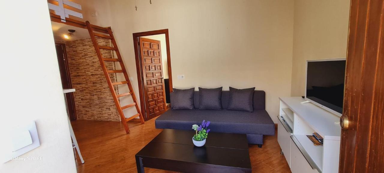 Magnifico Apartamento Tipo Duplex En Triana Севілья Екстер'єр фото